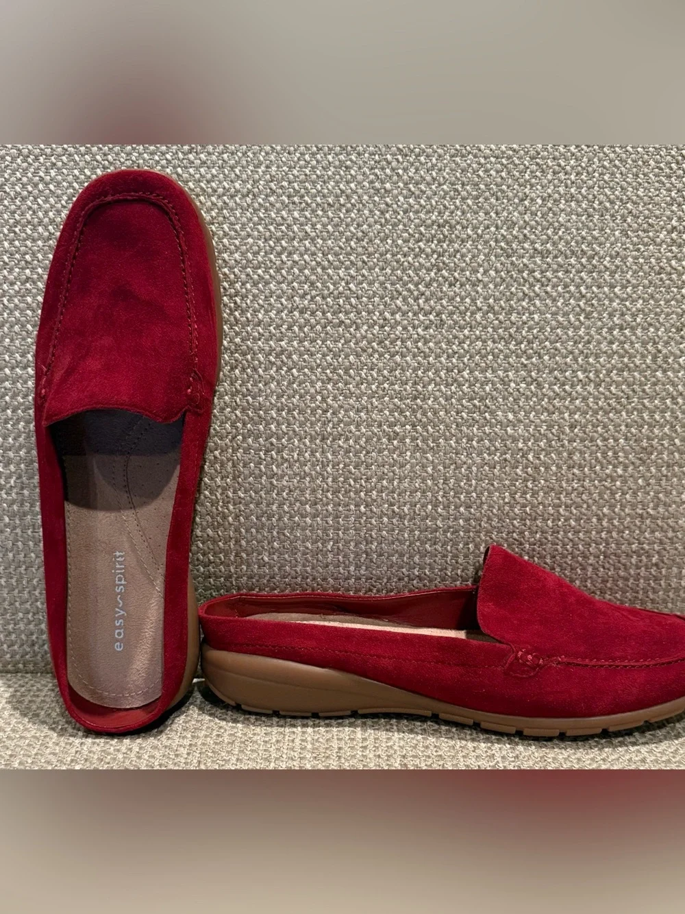 New Sz 6 Woman’s Easy Spirit Red Leather upper Slip-On Loafers Shoes